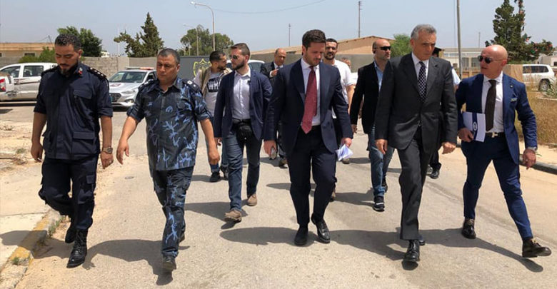 السفير الإيطالي يبحث احتياجات مركز إيواء المهاجرين بتاجوراء السفير الإيطالي يبحث احتياجات مركز إيواء المهاجرين بتاجوراء