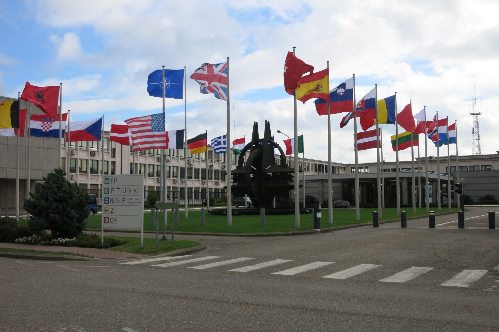 رويترز: فرنسا تسعى لإجراء محادثات مع الناتو لمناقشة دور تركيا