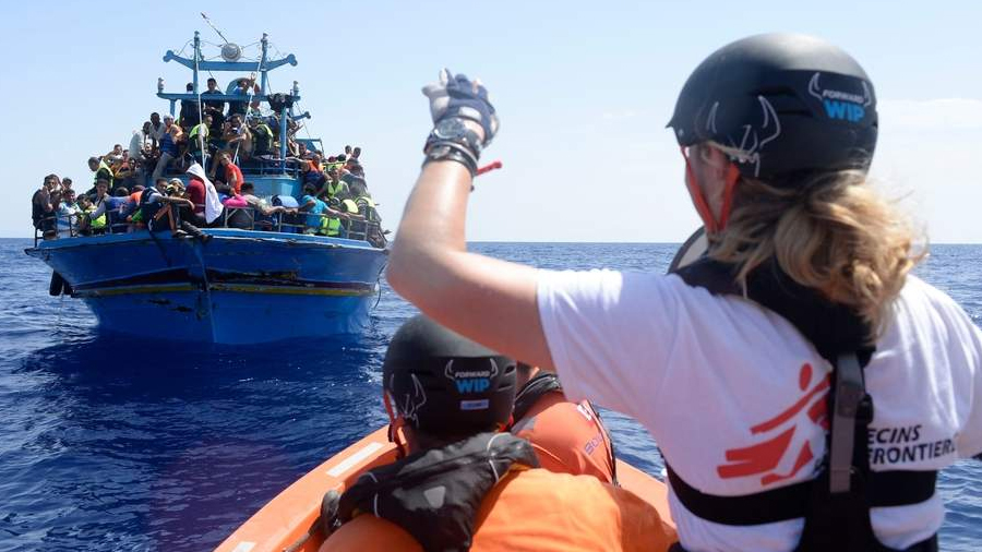 منظمة أطباء بلا حدود تعود للعمل قبالة السواحل الليبية