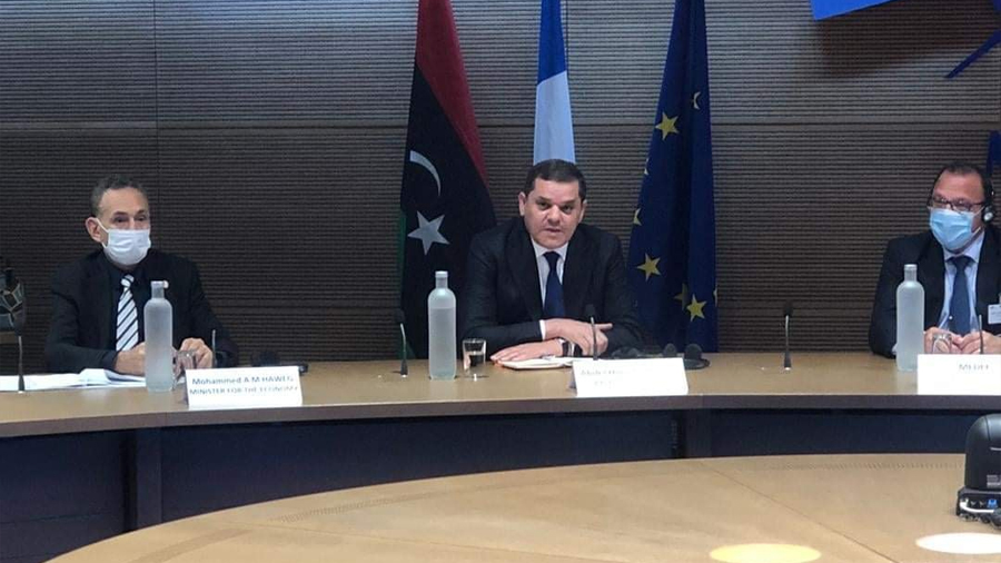 ليبيا تبحث في باريس تطوير الأسطول الجوي لشركات الطيران
