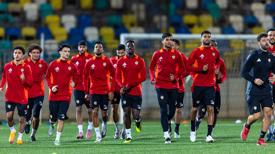 المنتخب الوطني يشد الرحال عشية اليوم إلى المغرب للدخول في معسكر تحضيري استعدادًا للاستحقاقات القادمة.