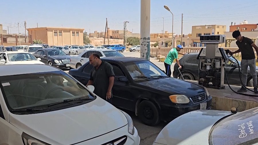 لجنة أزمة الوقود: ضخ 10 ملايين لتر وقود ونؤكد قرب انفراج أزمة البنزين