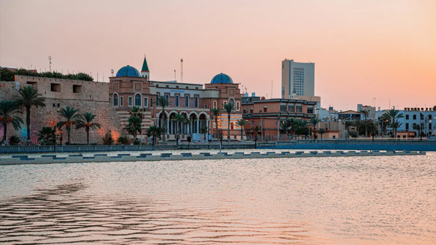 بعد أكثر من عقد.. المركزي يسمح بصرف مخصصات النقد الأجنبي الشخصية “نقدا” ويفرض عمولة لا تتجاوز 1%