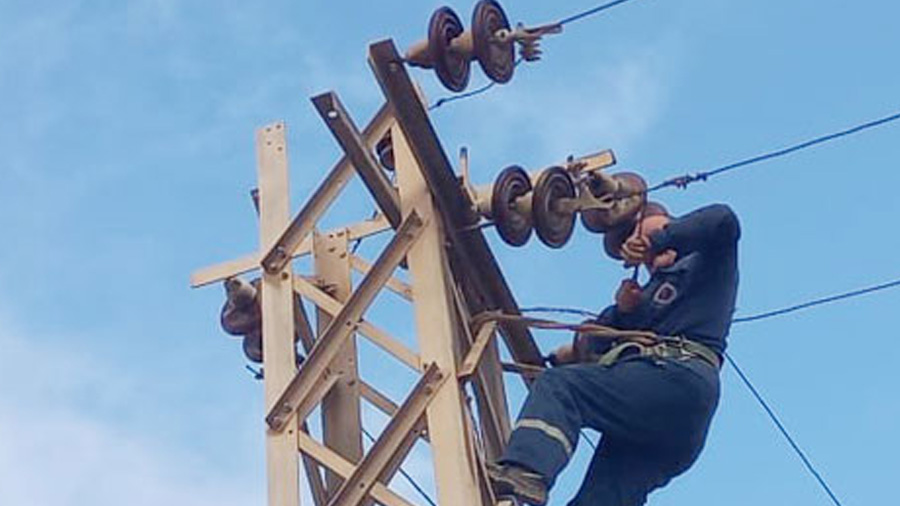 عودة الكهرباء إلى مناطق واسعة ببنغازي بعد انقطاع مفاجئ