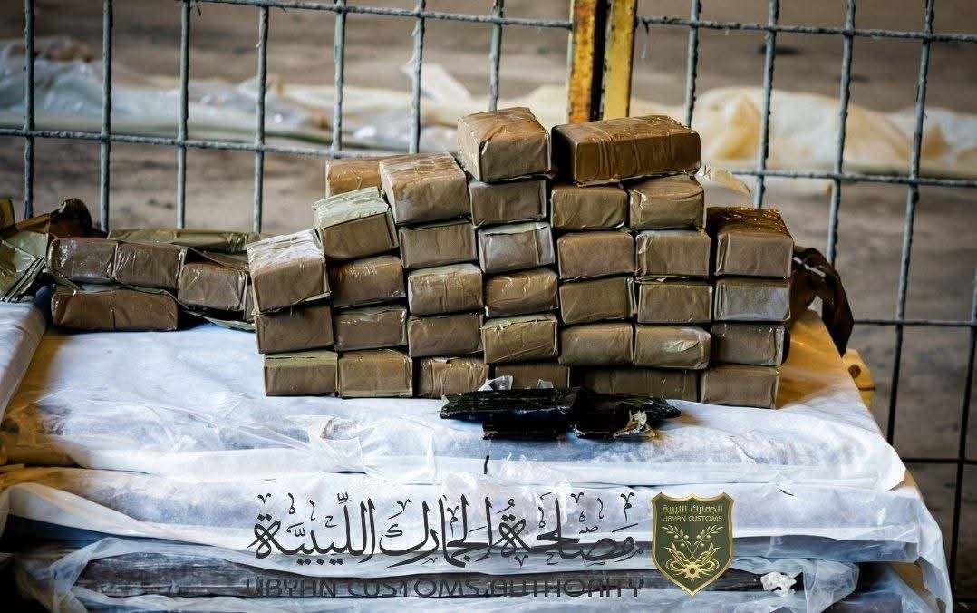 ليبيا – إحباط تهريب 5 أطنان من الحشيش قادمة من السنغال ليبيا – إحباط تهريب 5 أطنان من الحشيش قادمة من السنغال